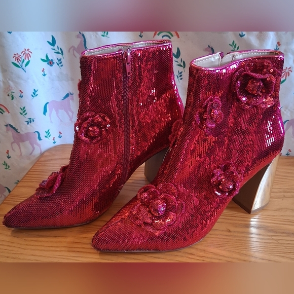 NWOT Betsey Johnson Finlee Pink Sequin & Metallic Rosette GoGo Boots SZ 8.5M - Picture 3 of 8